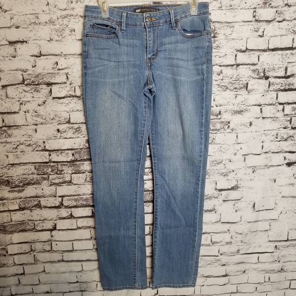Levis Slim Leg Jeans - Picture 3 of 7